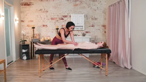 All Girl Massage: Bored Casey Revives in Parlor Passion